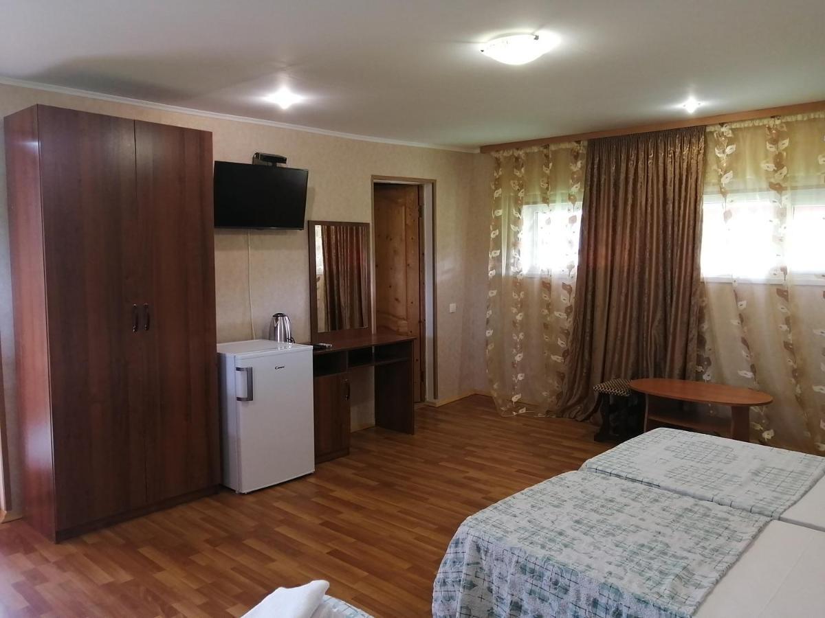 Мини-Отель На Агрба 22А Pizunda Bagian luar foto