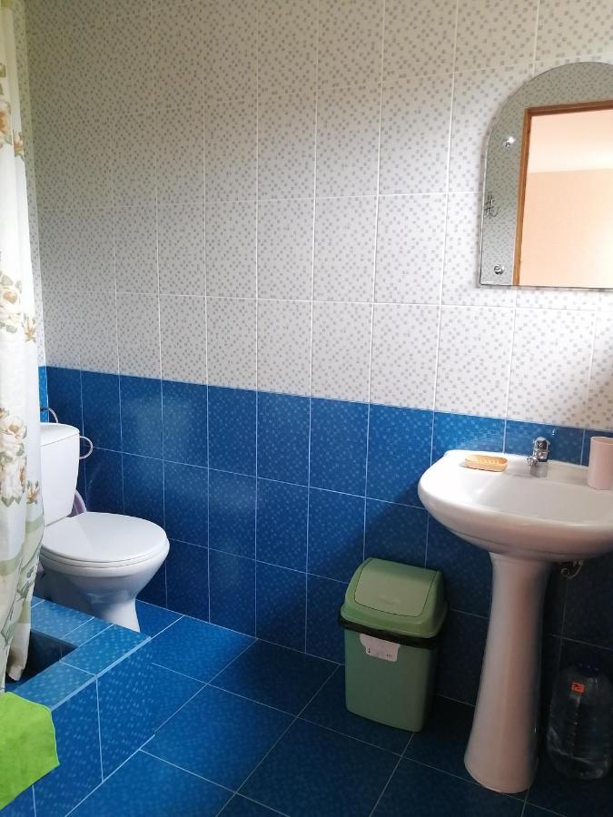 Мини-Отель На Агрба 22А Pizunda Bagian luar foto